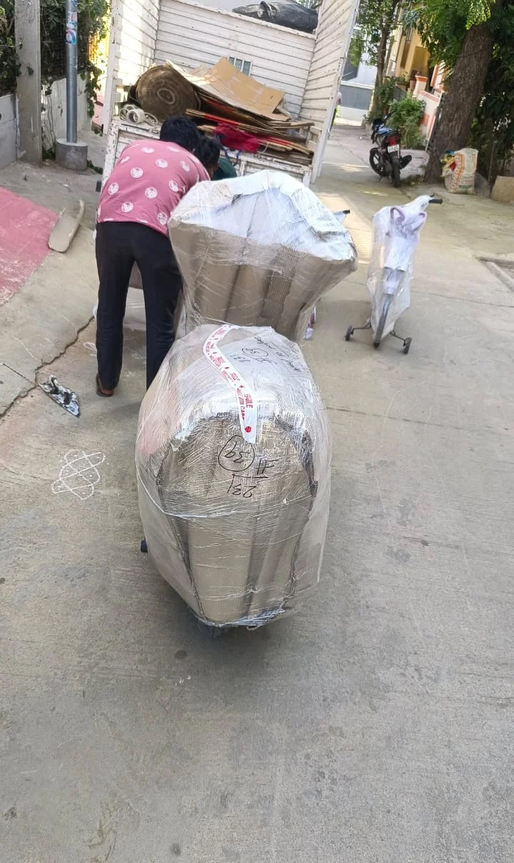 KS Cargo Packers and Movers in Vadodara